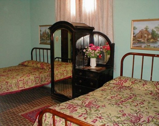 'Habitacion 1' Casas particulares are an alternative to hotels in Cuba.